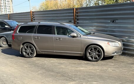 Volvo V70 III рестайлинг, 2008 год, 1 350 000 рублей, 1 фотография