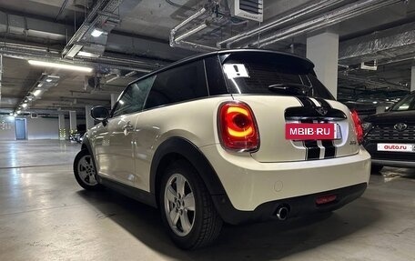 MINI Hatch, 2016 год, 1 770 000 рублей, 2 фотография