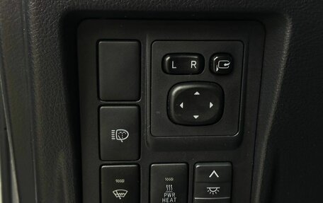 Toyota Land Cruiser Prado 150 рестайлинг 2, 2011 год, 2 699 999 рублей, 18 фотография