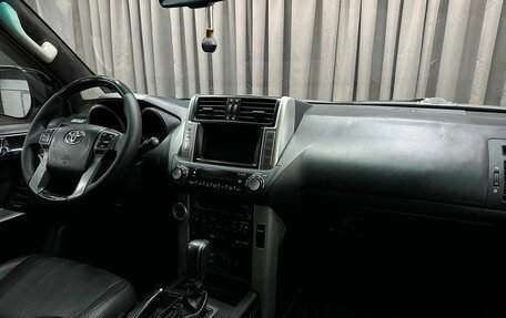 Toyota Land Cruiser Prado 150 рестайлинг 2, 2011 год, 2 699 999 рублей, 14 фотография