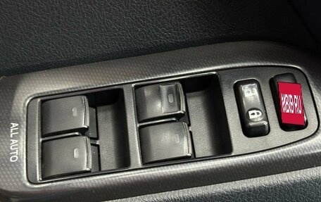 Toyota Land Cruiser Prado 150 рестайлинг 2, 2011 год, 2 699 999 рублей, 19 фотография
