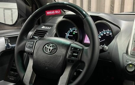 Toyota Land Cruiser Prado 150 рестайлинг 2, 2011 год, 2 699 999 рублей, 13 фотография