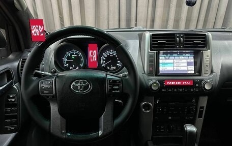 Toyota Land Cruiser Prado 150 рестайлинг 2, 2011 год, 2 699 999 рублей, 9 фотография