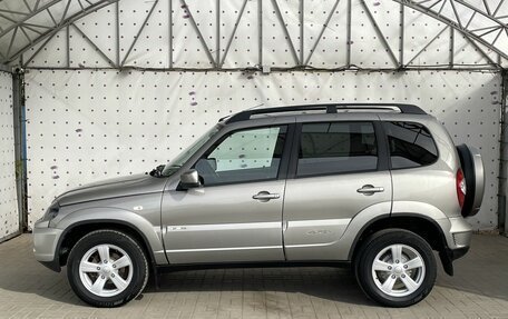 Chevrolet Niva I рестайлинг, 2018 год, 850 000 рублей, 10 фотография