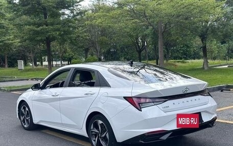 Hyundai Elantra, 2021 год, 1 400 000 рублей, 4 фотография