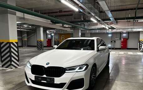 BMW 5 серия, 2021 год, 5 050 000 рублей, 4 фотография
