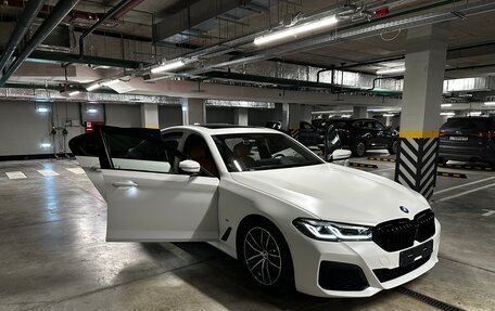 BMW 5 серия, 2021 год, 5 050 000 рублей, 13 фотография