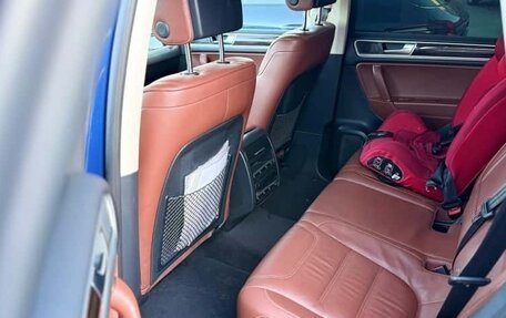 Volkswagen Touareg III, 2015 год, 2 950 000 рублей, 7 фотография