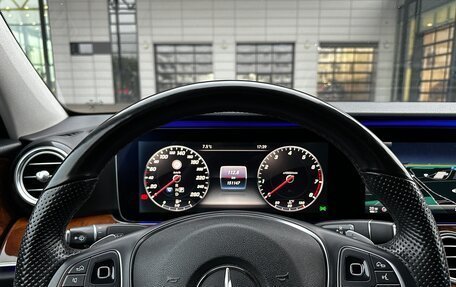 Mercedes-Benz E-Класс, 2016 год, 3 350 000 рублей, 12 фотография