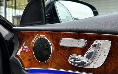 Mercedes-Benz E-Класс, 2016 год, 3 350 000 рублей, 23 фотография