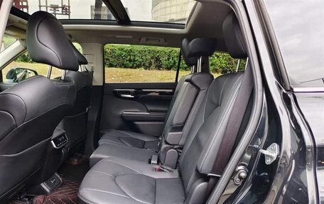 Toyota Highlander, 2022 год, 3 350 000 рублей, 17 фотография