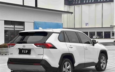 Toyota RAV4, 2022 год, 2 550 000 рублей, 6 фотография