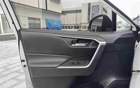 Toyota RAV4, 2022 год, 2 550 000 рублей, 17 фотография