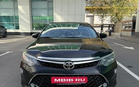 Toyota Camry, 2017 год, 1 700 000 рублей, 7 фотография
