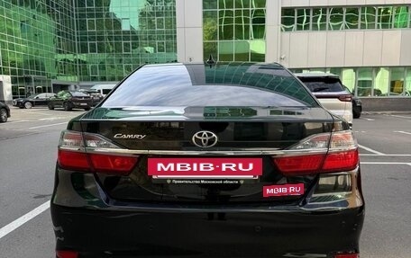 Toyota Camry, 2017 год, 1 700 000 рублей, 5 фотография