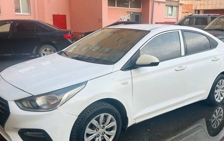 Hyundai Solaris II рестайлинг, 2019 год, 919 000 рублей, 4 фотография