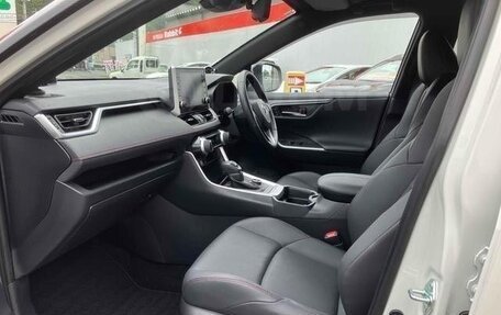Toyota RAV4, 2022 год, 2 550 000 рублей, 11 фотография