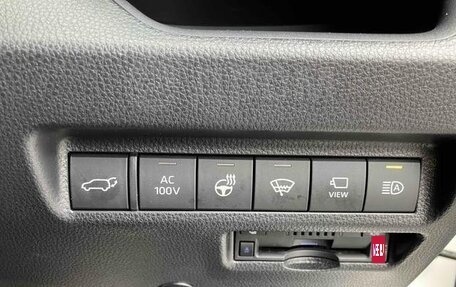 Toyota RAV4, 2022 год, 2 550 000 рублей, 18 фотография