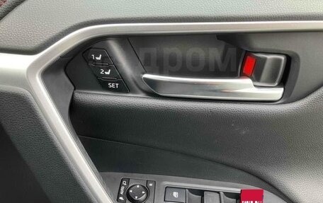 Toyota RAV4, 2022 год, 2 550 000 рублей, 19 фотография