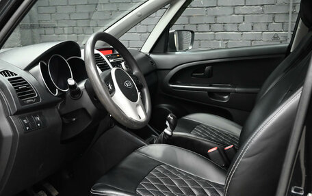 KIA Venga I, 2011 год, 800 000 рублей, 15 фотография