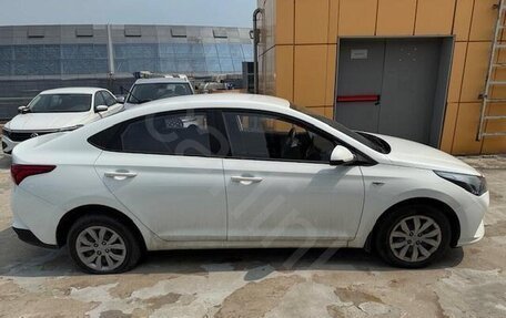 Hyundai Solaris II рестайлинг, 2021 год, 1 480 000 рублей, 4 фотография