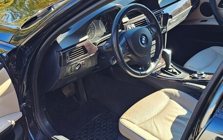 BMW 3 серия, 2011 год, 1 550 000 рублей, 13 фотография