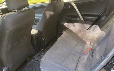 Toyota RAV4, 2017 год, 1 900 000 рублей, 6 фотография
