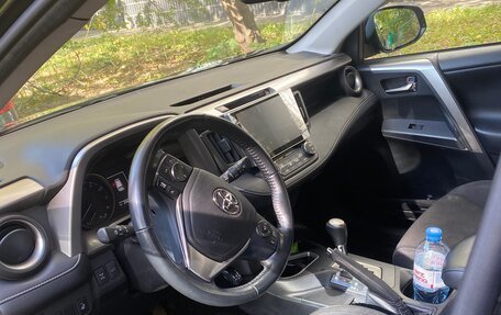 Toyota RAV4, 2017 год, 1 900 000 рублей, 5 фотография