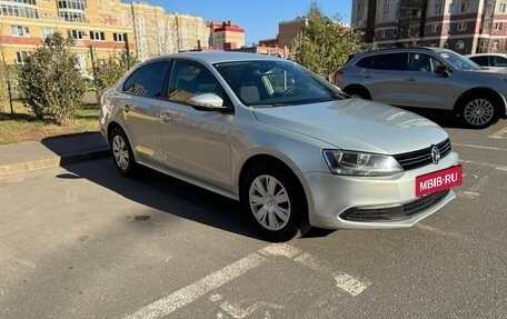Volkswagen Jetta VI, 2014 год, 790 000 рублей, 2 фотография