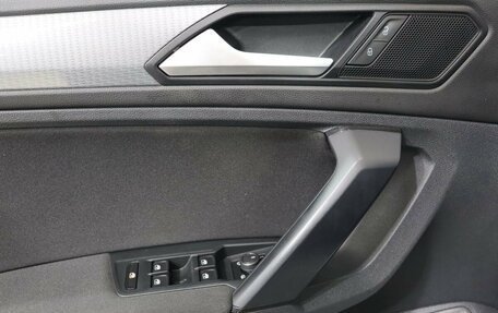Volkswagen Tiguan II, 2021 год, 2 950 000 рублей, 11 фотография