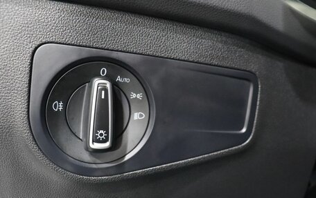 Volkswagen Tiguan II, 2021 год, 2 950 000 рублей, 12 фотография