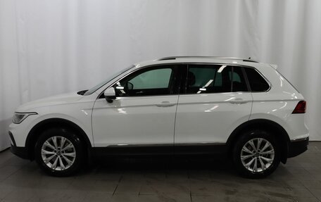 Volkswagen Tiguan II, 2021 год, 2 950 000 рублей, 8 фотография