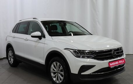 Volkswagen Tiguan II, 2021 год, 2 950 000 рублей, 3 фотография