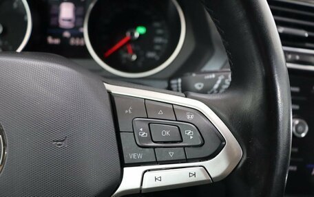 Volkswagen Tiguan II, 2021 год, 2 950 000 рублей, 16 фотография
