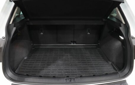 Volkswagen Tiguan II, 2021 год, 2 950 000 рублей, 24 фотография