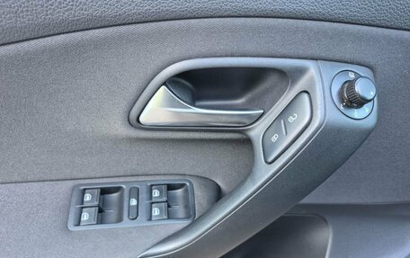 Volkswagen Polo VI (EU Market), 2013 год, 729 000 рублей, 15 фотография