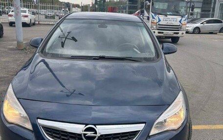 Opel Astra J, 2010 год, 635 000 рублей, 4 фотография