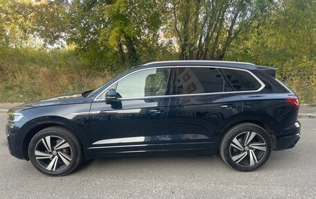 Volkswagen Touareg III, 2018 год, 5 300 000 рублей, 6 фотография