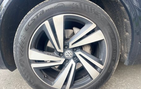 Volkswagen Touareg III, 2018 год, 5 300 000 рублей, 7 фотография