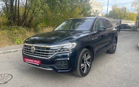 Volkswagen Touareg III, 2018 год, 5 300 000 рублей, 8 фотография