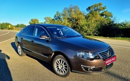 Volkswagen Passat B6, 2007 год, 650 000 рублей, 2 фотография
