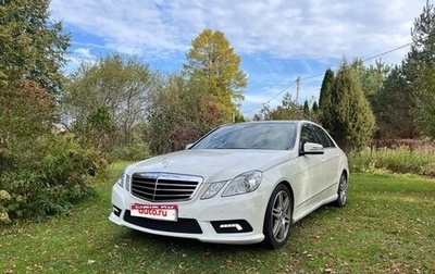 Mercedes-Benz E-Класс, 2011 год, 2 300 000 рублей, 1 фотография