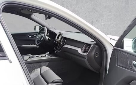 Volvo XC60 II, 2025 год, 9 790 000 рублей, 7 фотография