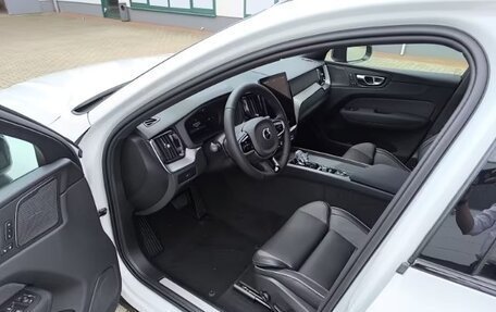 Volvo XC60 II, 2025 год, 9 790 000 рублей, 11 фотография
