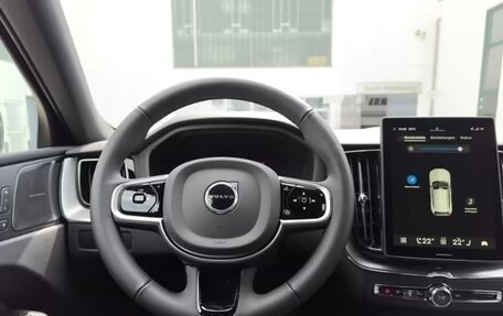 Volvo XC60 II, 2025 год, 9 790 000 рублей, 14 фотография