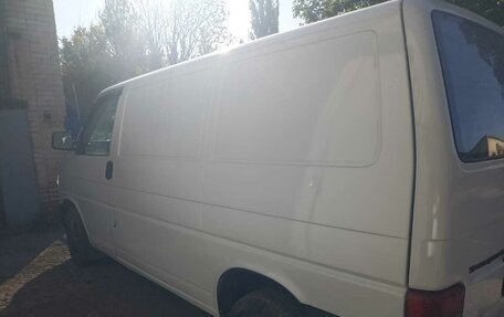 Volkswagen Transporter T4, 2002 год, 870 000 рублей, 4 фотография