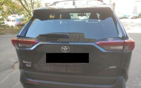 Toyota RAV4, 2021 год, 3 750 000 рублей, 7 фотография