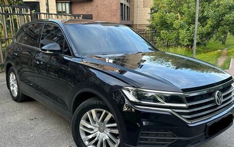 Volkswagen Touareg III, 2019 год, 3 990 000 рублей, 5 фотография