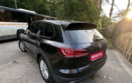 Volkswagen Touareg III, 2019 год, 3 990 000 рублей, 10 фотография