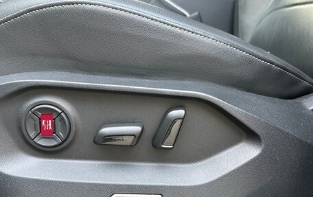 Volkswagen Touareg III, 2019 год, 3 990 000 рублей, 21 фотография